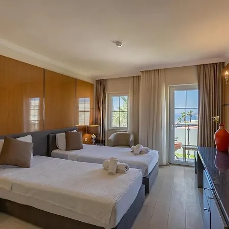 Otel Golden &
